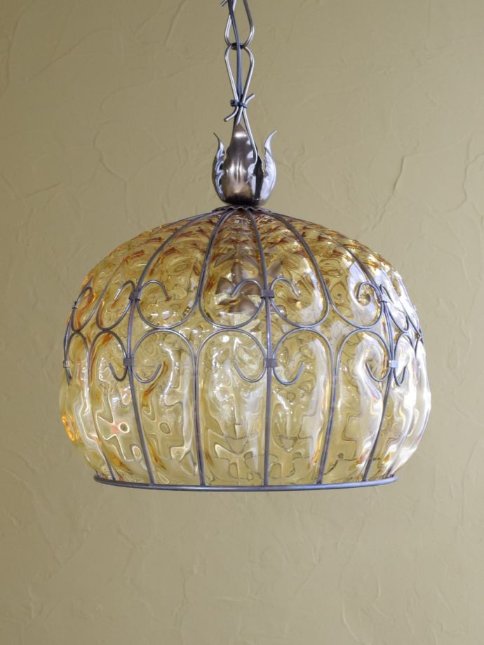 イタリアのおしゃれなペンダントランプ、ヴェネチアで作られた