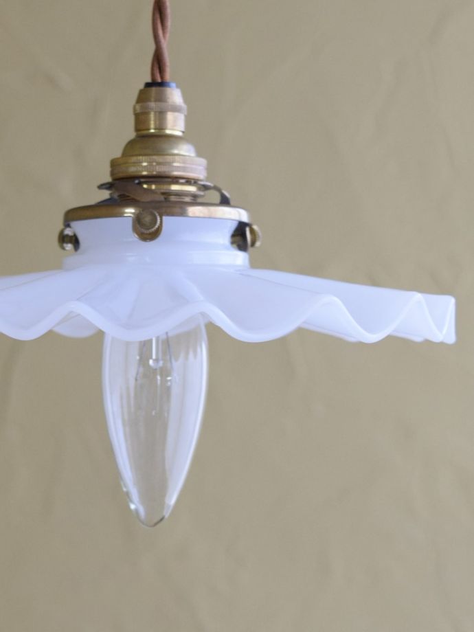 ペンダントライトの素材