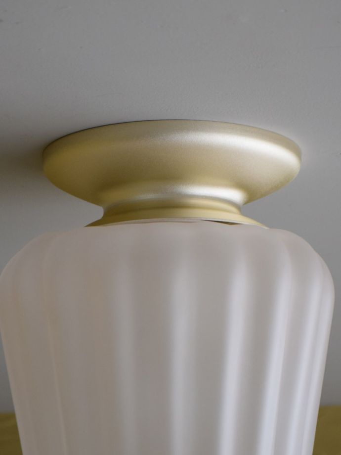 スポットライトの取り付け部分