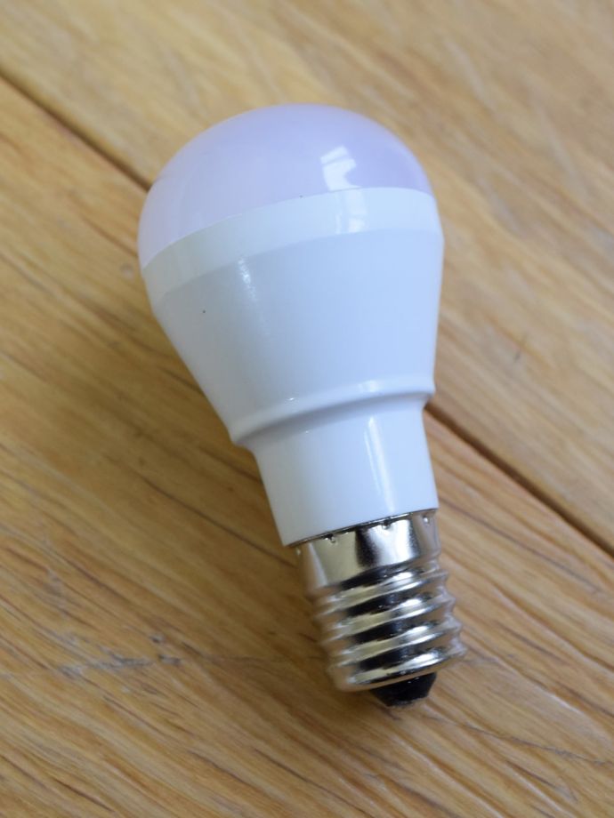 スポットライトの電球