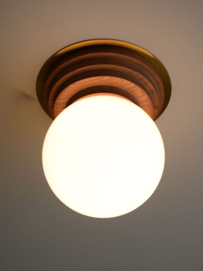 点灯後のスポットライト