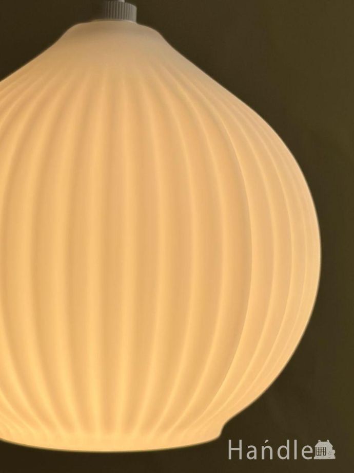 あたたかいペンダントライトの灯り