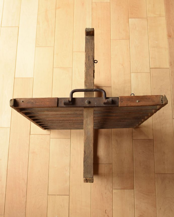 木製のアンティーク雑貨