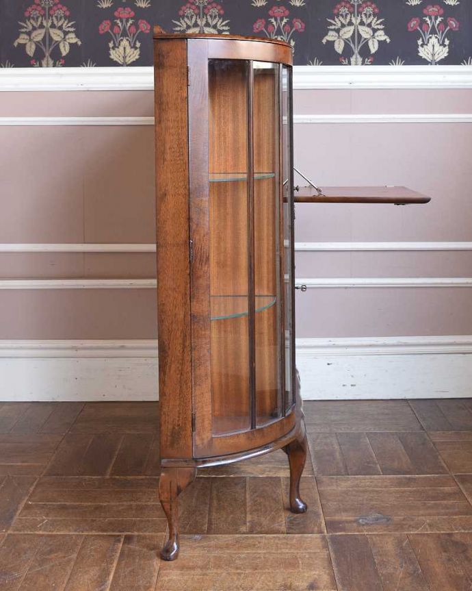 ビューロー　アンティーク家具　英国で見つけた珍しいミラーバックのサイドバイサイド、ウォルナット材のアンティーク家具　。横から見るとこんな感じ。(q-1017-f)