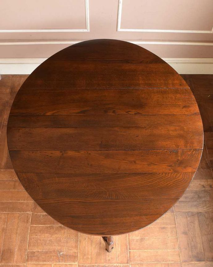 アンティークのテーブル　アンティーク家具　英国輸入のアンティーク家具、美しい脚を持つアンティークゲートレッグテーブル。天板の修復には自信があります。(q-1079-f)