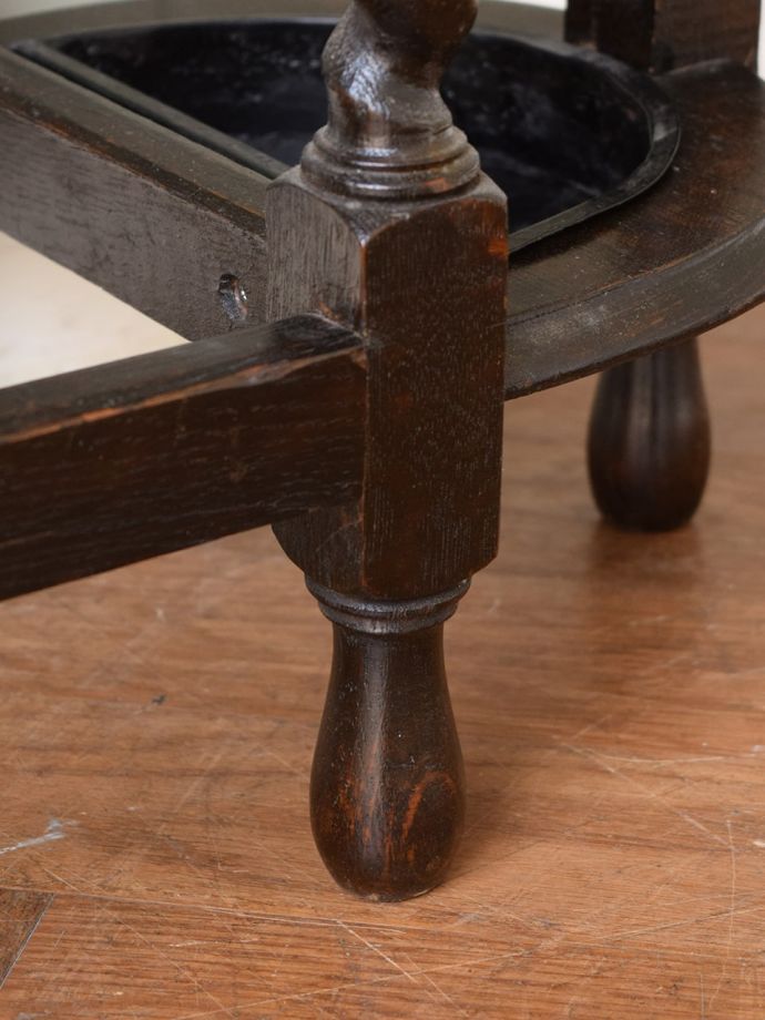 アンティーク家具の脚