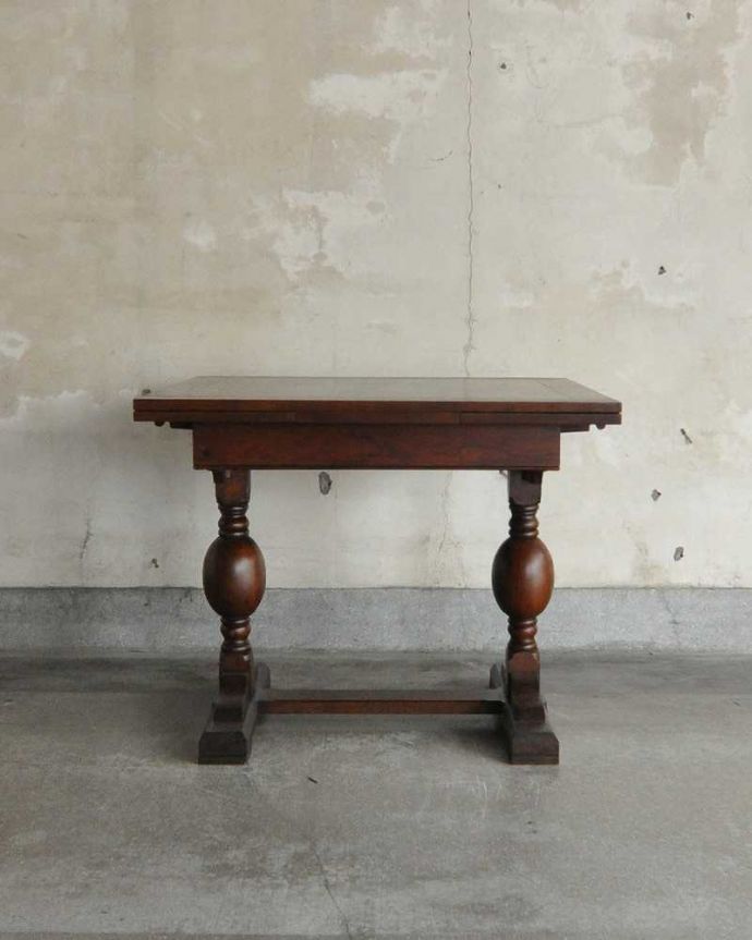 アンティークのテーブル アンティーク家具 丸くてシンプルなバルボスレッグが光るアンティークのドローリーフテーブル。横から見るとこんな感じ真横から見てみるとこんな感じ。(q-1249-f)