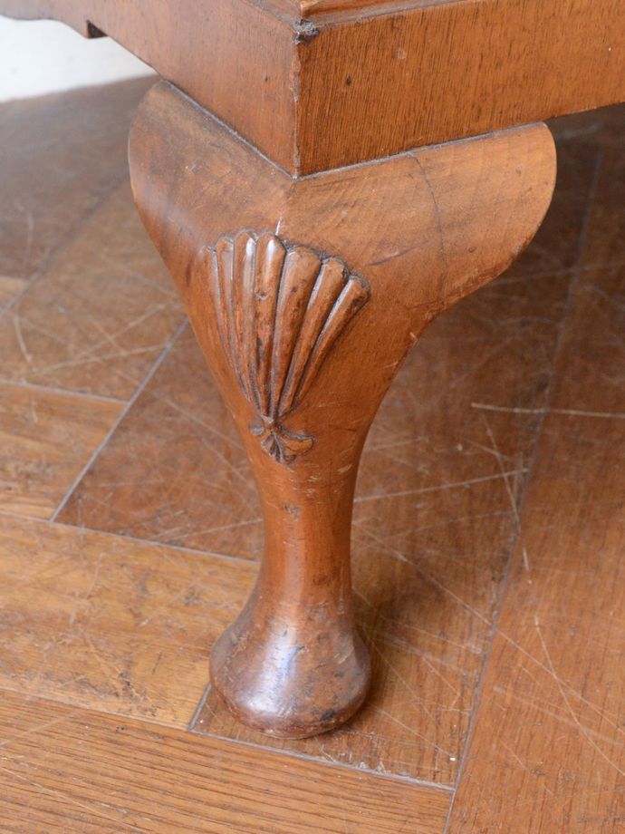アンティーク家具の脚
