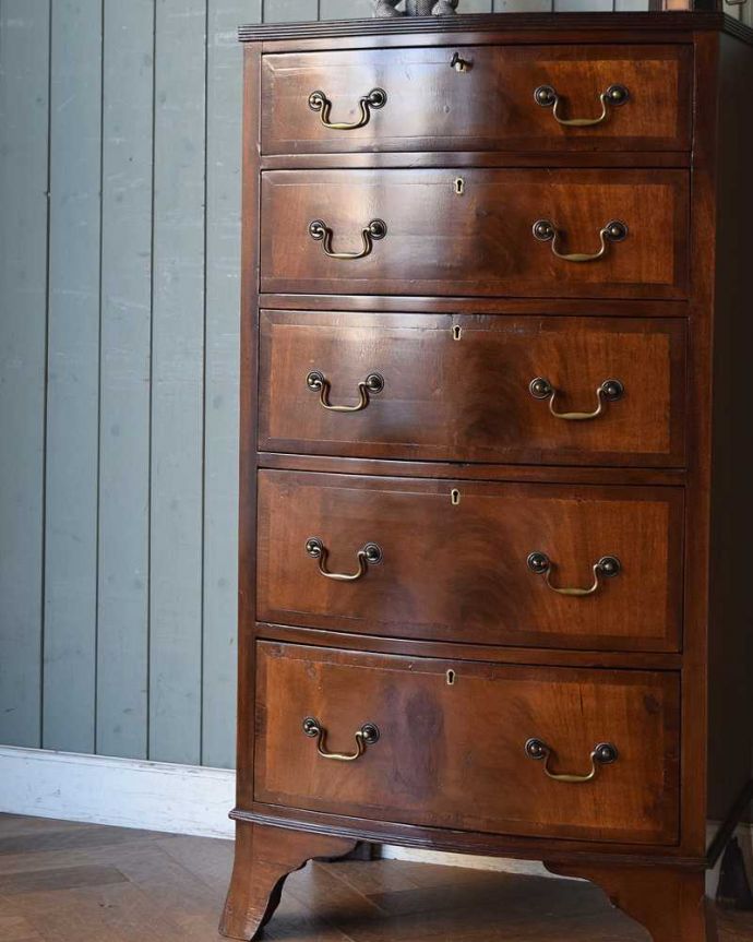 アンティークのチェスト　アンティーク家具　木目の美しさを楽しめる英国アンティーク、マホガニー材のチェストオブドロワーズ。収納と魅せ場。(q-1308-f)