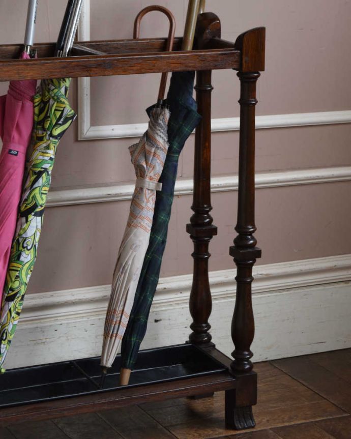 傘立てとして使うアンティーク家具