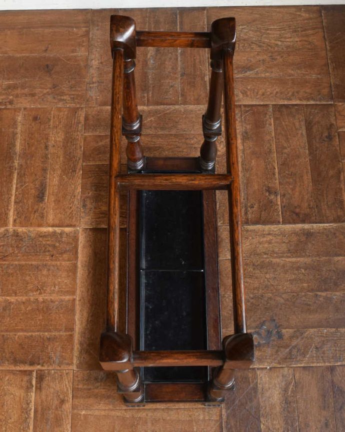 アンティークのステッキスタンド