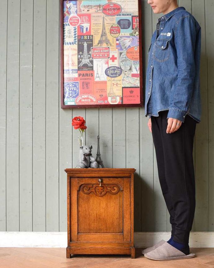 アンティークのキャビネット アンティーク家具 贅沢なアンティーク家具、英国から届いたコールボックス(炭入れ)。高級感がある女性らしい優しいシルエットどんな場所にも置けるコンパクトなサイズ。(q-1314-f)