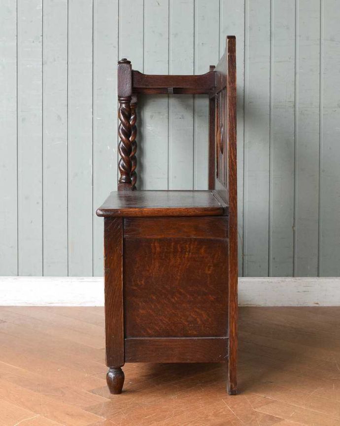 アンティークの玄関収納　アンティーク家具　傘立てとベンチがついた玄関で使える便利なアンティーク家具、英国スタイルのホールスタンド。横顔も美しくしてキレイに組み直しました。(q-1352-f)