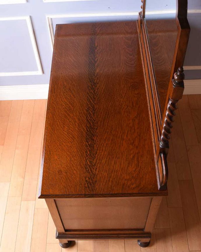 アンティークのドレッサー　アンティーク家具　ミラー付きのアンティーク英国家具、実用的なドレッシングチェスト。上から見るとこんな感じです。(q-1362-f)