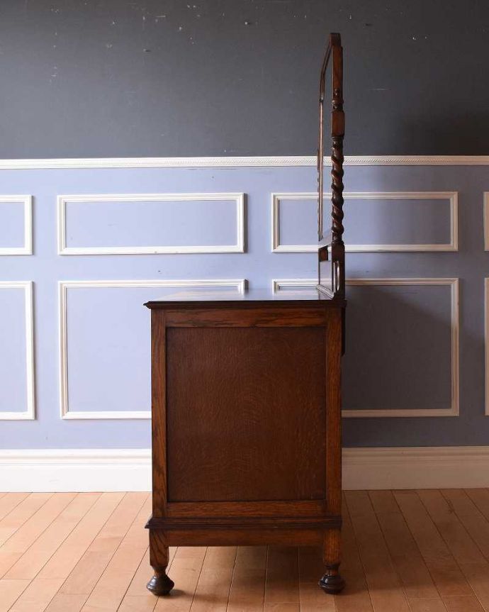 アンティークのドレッサー　アンティーク家具　ミラー付きのアンティーク英国家具、実用的なドレッシングチェスト。横から見てもステキ横から見るとこんな感じ。(q-1362-f)