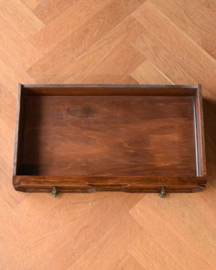 アンティークのデスク・書斎机　アンティーク家具　玄関で使える英国輸入家具、アンティークホールテーブル（ホールデスク）。引き出しの中もキレイに修復しました。(q-1363-f)