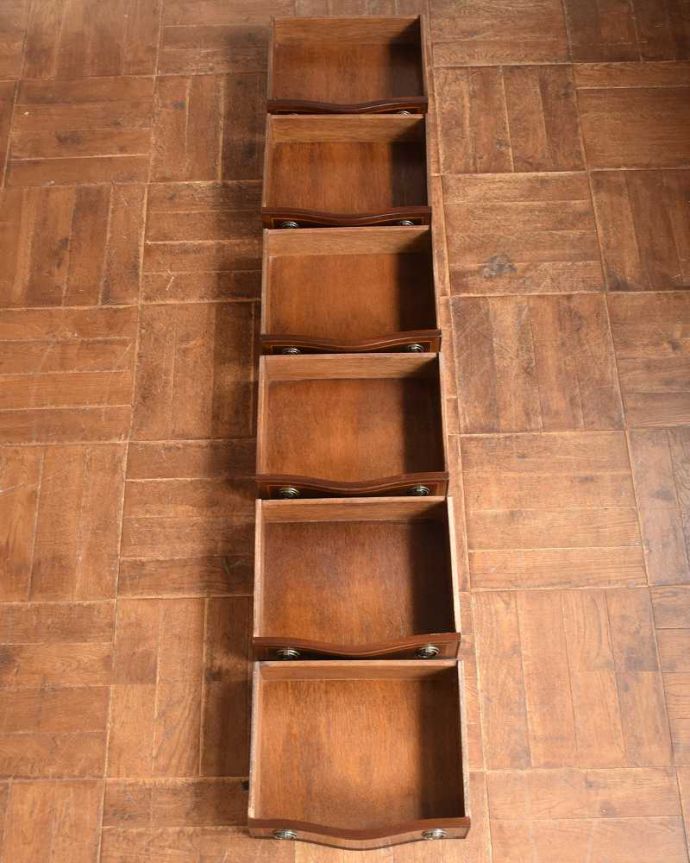 アンティークのチェスト アンティーク家具 マホガニー材のアンティーク英国家具、美しいチェスト(トールボーイ)。ピカピカに修復したので、何を入れてもOKです。(q-1384-f)