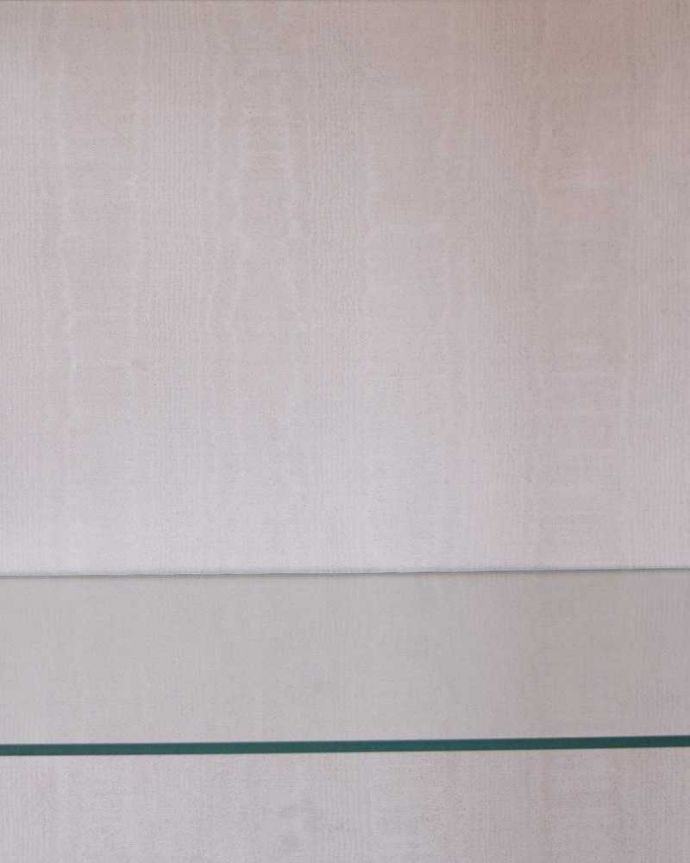 アンティークのキャビネット　アンティーク家具　英国スタイルのアンティーク家具、ウォルナット材のショーケース（ガラスキャビネット） 。新しいものに張り替えました。(q-1426-f)