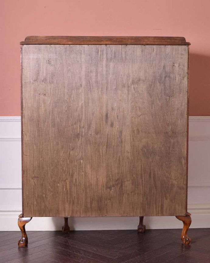 アンティークのキャビネット アンティーク家具 木製の繊細なフレームが美しいアンティーク家具、英国のガラスキャビネット(ショーケース) 。実は後ろから見てもキレイなんです。(q-1427-f)