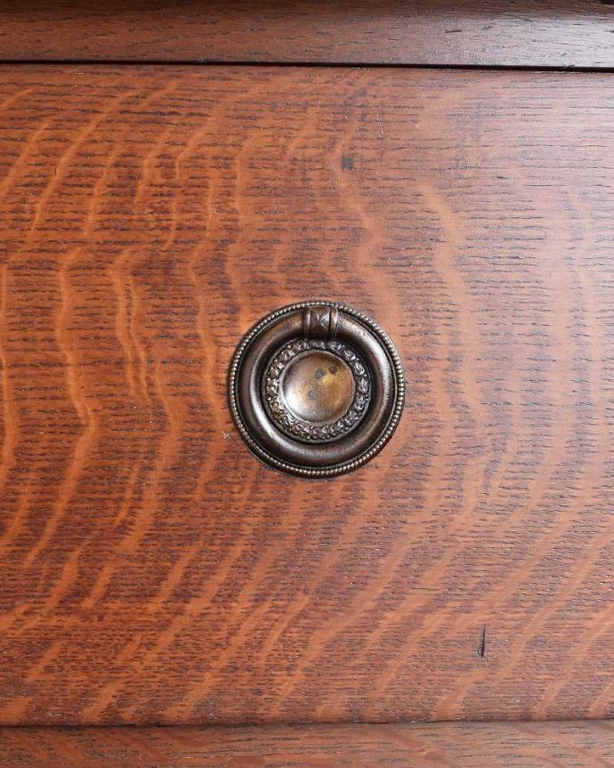 ドレッサーのおしゃれな取っ手