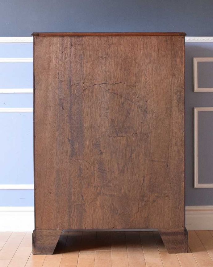 アンティークのチェスト　アンティーク家具　高級感のあるアンティーク英国輸入家具、オープンスペース付きのチェストオブドロワーズ。後ろ姿も見て下さい。(q-1471-f)