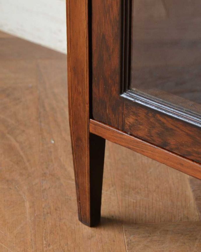 アンティークのキャビネット　アンティーク家具　象嵌が装飾された豪華なアンティーク家具、ローズウッド材のミュージックキャビネット。女性１人でラクラク運べちゃうんですHandleのアンティークは、脚の裏にフェルトキーパーをお付けしています。(q-1499-f)