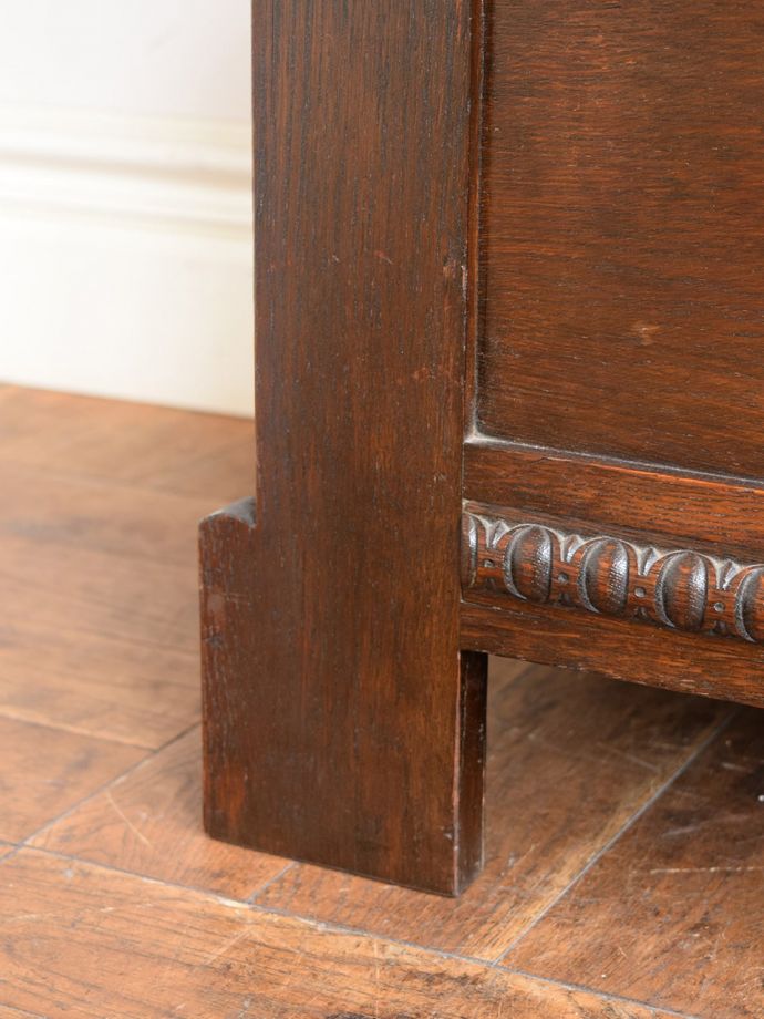 アンティーク家具の脚