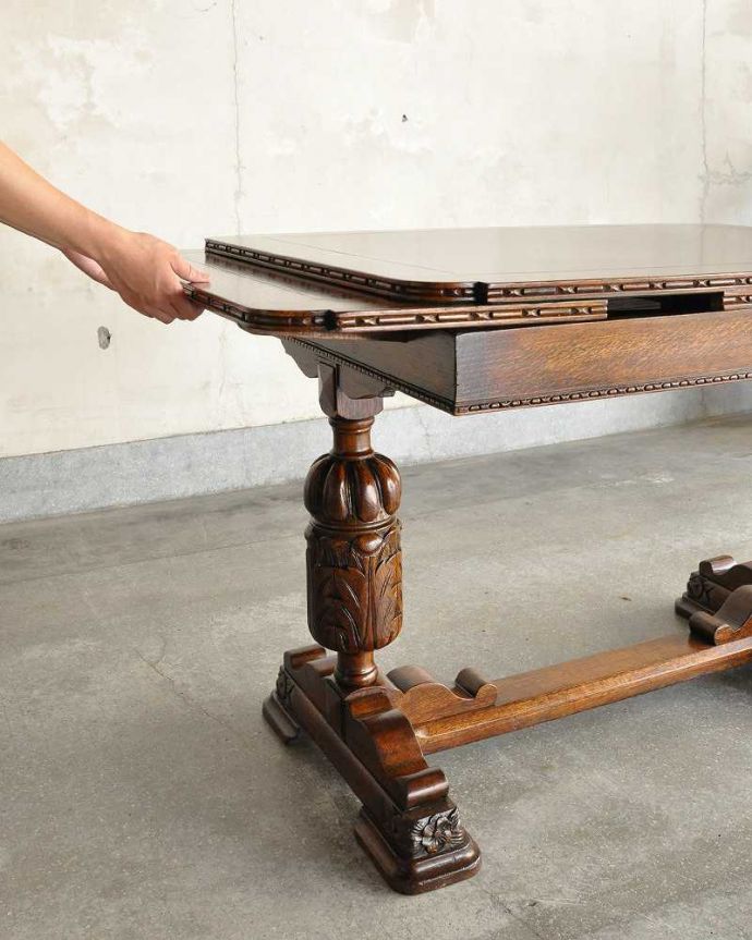 アンティークのテーブル アンティーク家具 重厚なバルボスレッグが美しい英国輸入のアンティークドローリーフテーブル(伸張式テーブル) 。誰でもカンタン!引っ張るだけでOK。(q-1537-f)