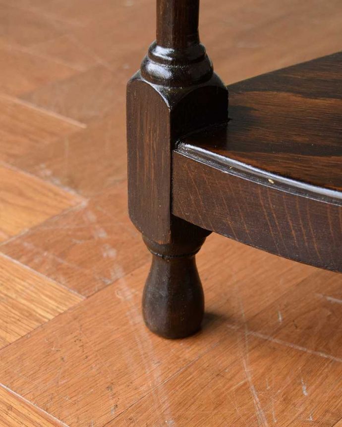 アンティーク家具の脚