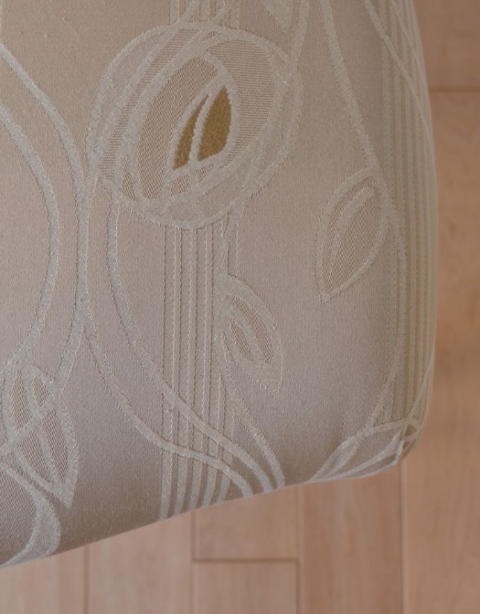 アンティーク椅子の張り替えた座面