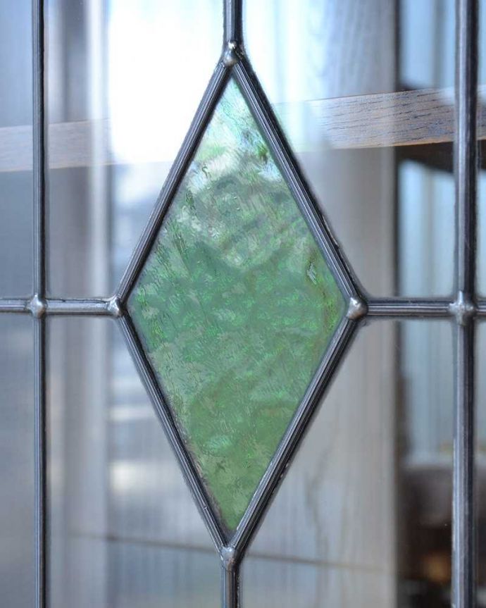 アンティークガラスの扉