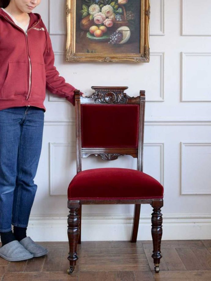 英国アンティークのサロンチェア