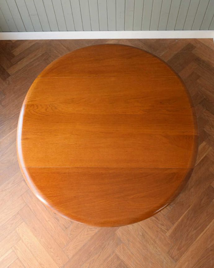 アーコールの家具　アンティーク家具　北欧テイストのアンティーク家具、伸張式のアーコールドロップリーフテーブル(ERCOL) 。天板の修復には自信があります。(q-1644-f)