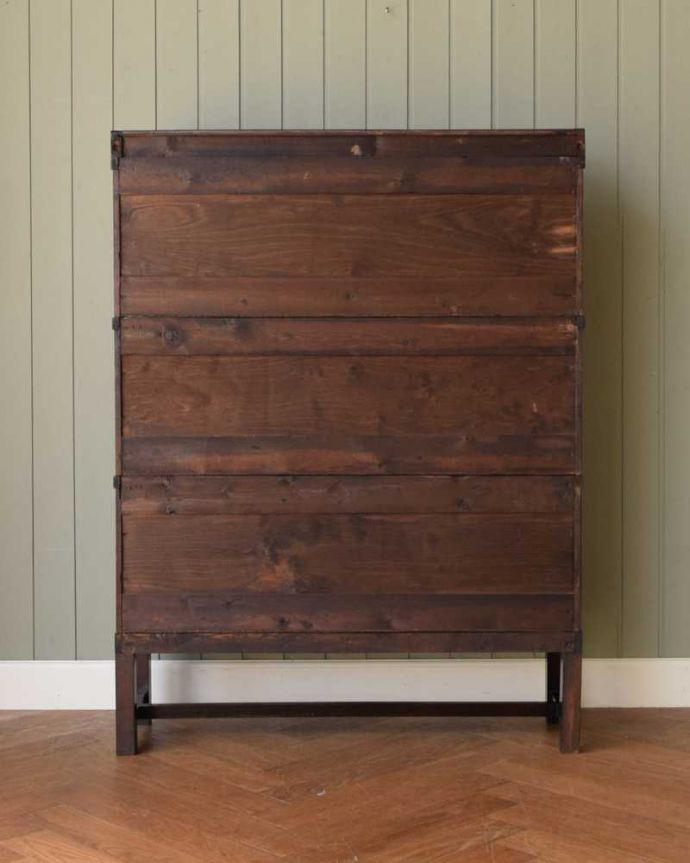 アンティークのキャビネット　アンティーク家具　小さくて置きやすいスタッキングブックケース、英国輸入のアンティークキャビネット 。後ろ姿もキレイです。(q-1652-f)