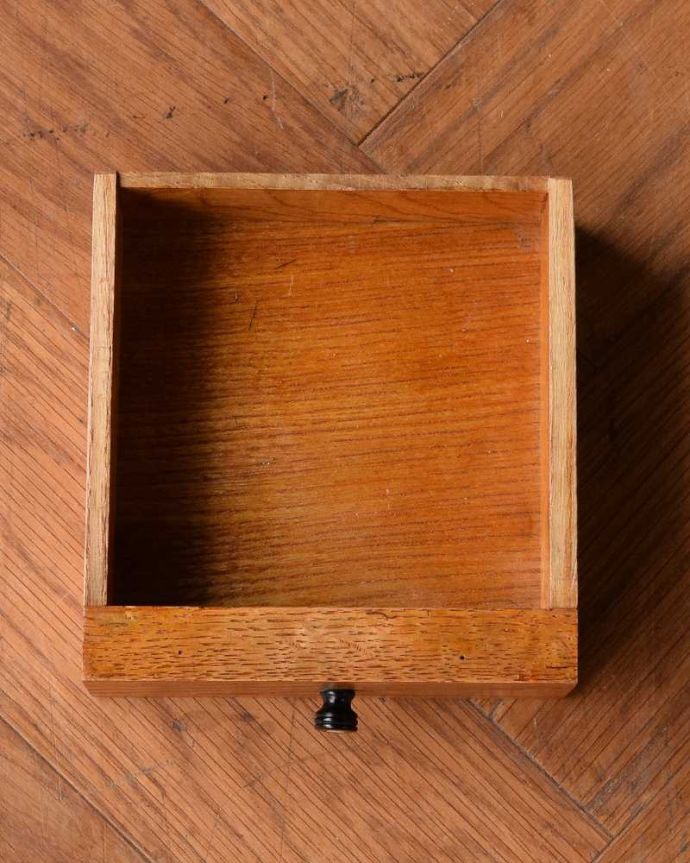 ビューロー　アンティーク家具　本棚とビューローがセットになったサイドバイサイド、英国のアンティーク家具。もちろん引き出しの中もキレイに仕上げました引き出しの中は特にこだわって修復している場所。(q-1657-f)