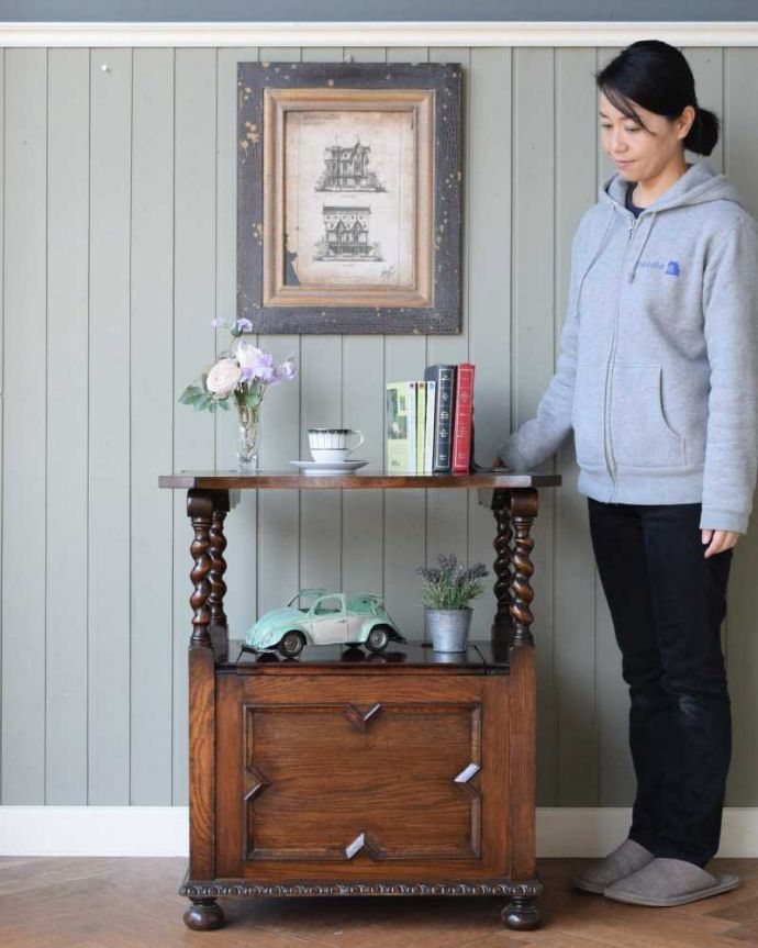 ブランケットボックス・収納ボックス　アンティーク家具　3通りに使えるアンティークらしい英国家具、モンクスベンチ（ベンチテーブル）。いろんな場所で便利に使えるアンティーク玄関やダイニングにちょっと置けば、腰掛けるベンチとしても使えます。(q-1658-f)