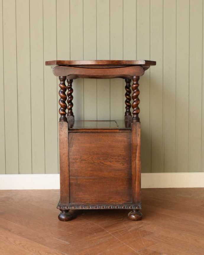 ブランケットボックス・収納ボックス　アンティーク家具　3通りに使えるアンティークらしい英国家具、モンクスベンチ（ベンチテーブル）。横から見てもキレイですもちろん、横顔だってキレイ！どこから見ても絵になります。(q-1658-f)