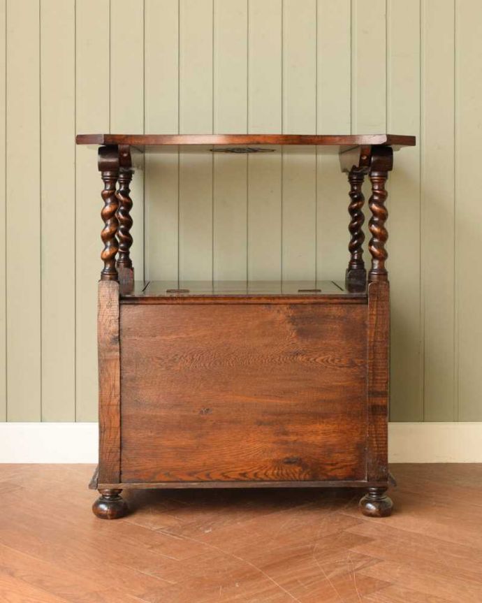 ブランケットボックス・収納ボックス　アンティーク家具　3通りに使えるアンティークらしい英国家具、モンクスベンチ（ベンチテーブル）。後ろ姿も見て下さい。(q-1658-f)