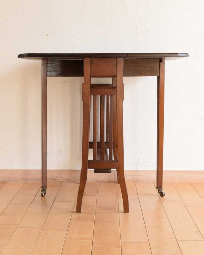 アンティークのテーブル アンティーク家具 優雅なアンティーク英国サザーランドテーブル、伸張式のゲートレッグテーブル。クルッと回転。(q-1660-f)