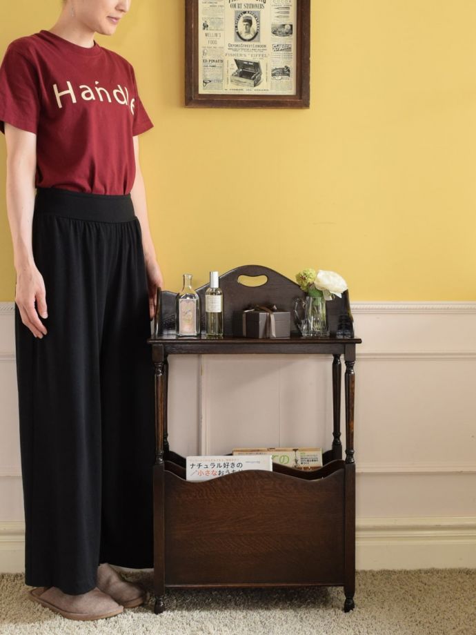 アンティークのおしゃれな本棚