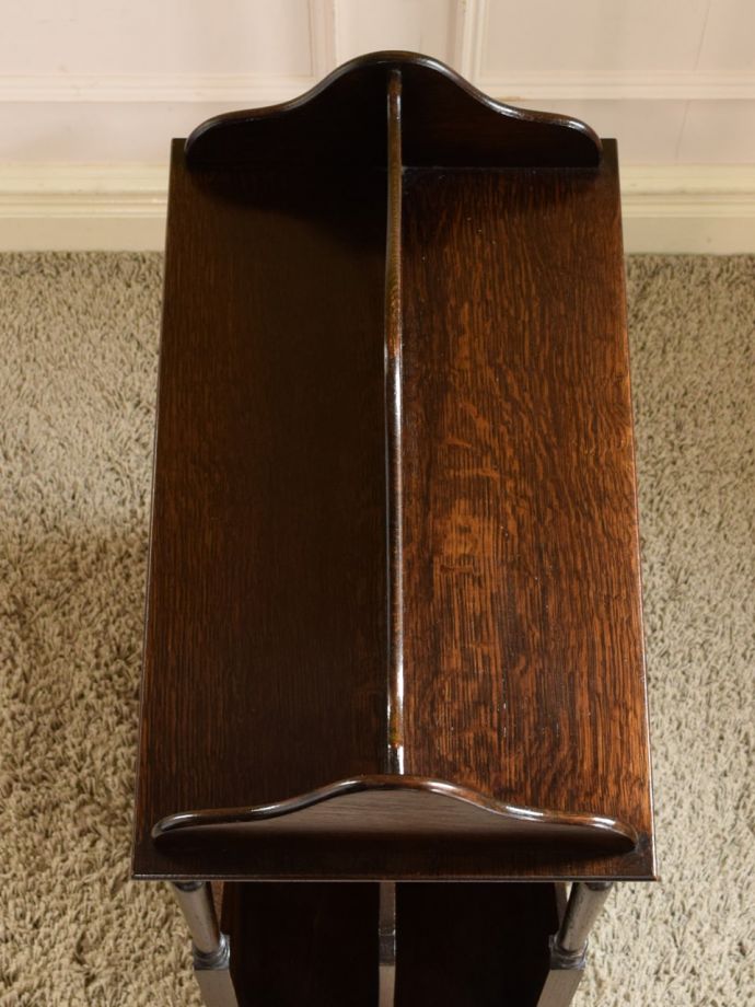 マガジンラックの天板