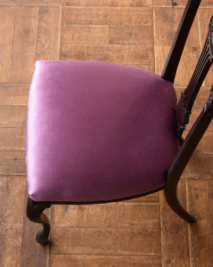 アンティークの椅子の座面