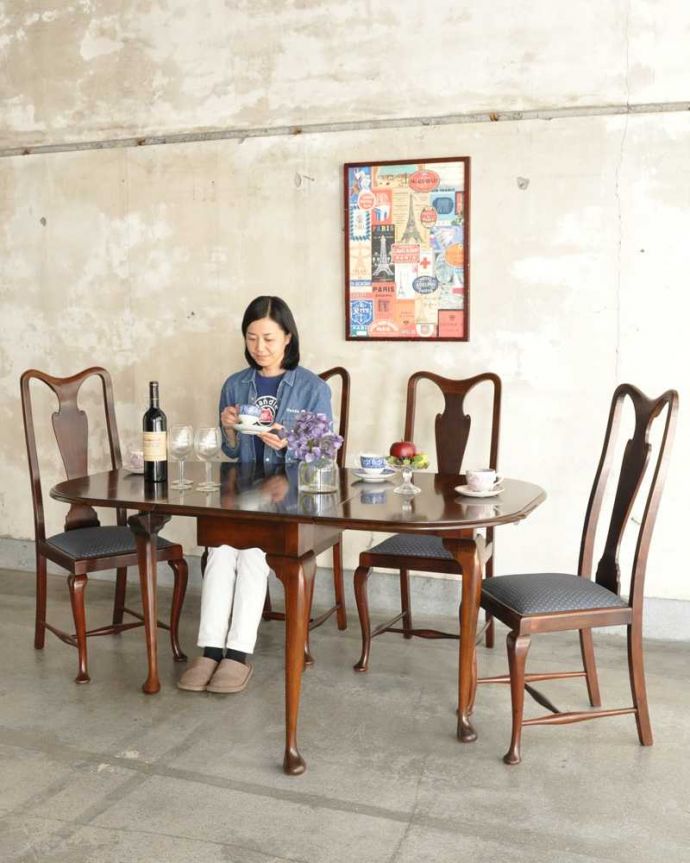 アンティーク家具 英国輸入のアンティーク家具、脚先の曲線まで美しいゲートレッグテーブル（伸張式テーブル） 。使い方に合わせて3通りで使えるアンティークの定番アンティーク家具の定番テーブルと言えばゲートレッグテーブル。(q-1780-f)