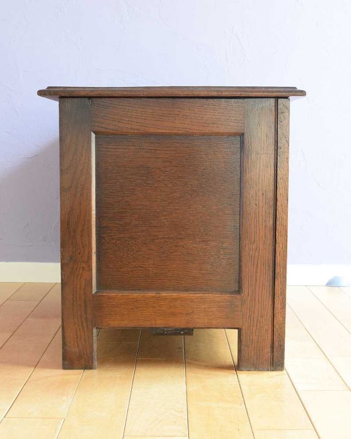 ブランケットボックス・収納ボックス アンティーク家具 アンティーク ブランケットボックス(コファ)。横から見てもキレイですもちろん、横顔だってキレイ!どこから見ても絵になります。(q-1782-f)