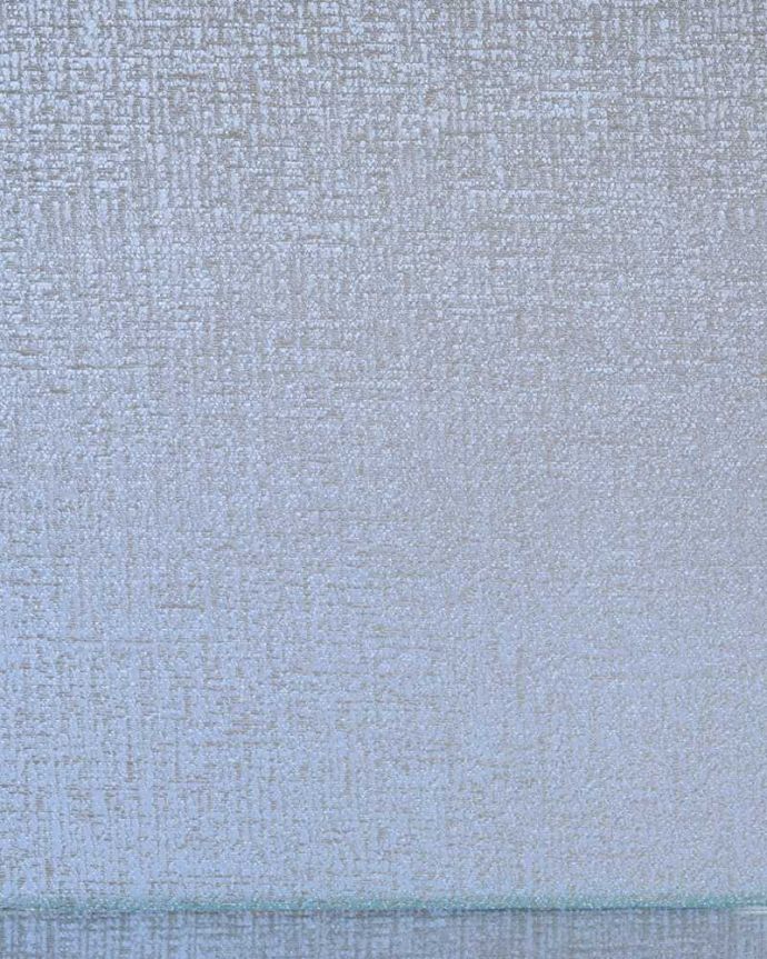 アンティークのキャビネット　アンティーク家具　スミス社の時計付き、アールデコの珍しいアンティークキャビネット。新しく貼り替えましたキャビネットに似合う生地を選んで張り替えた背板。(q-1841-f)