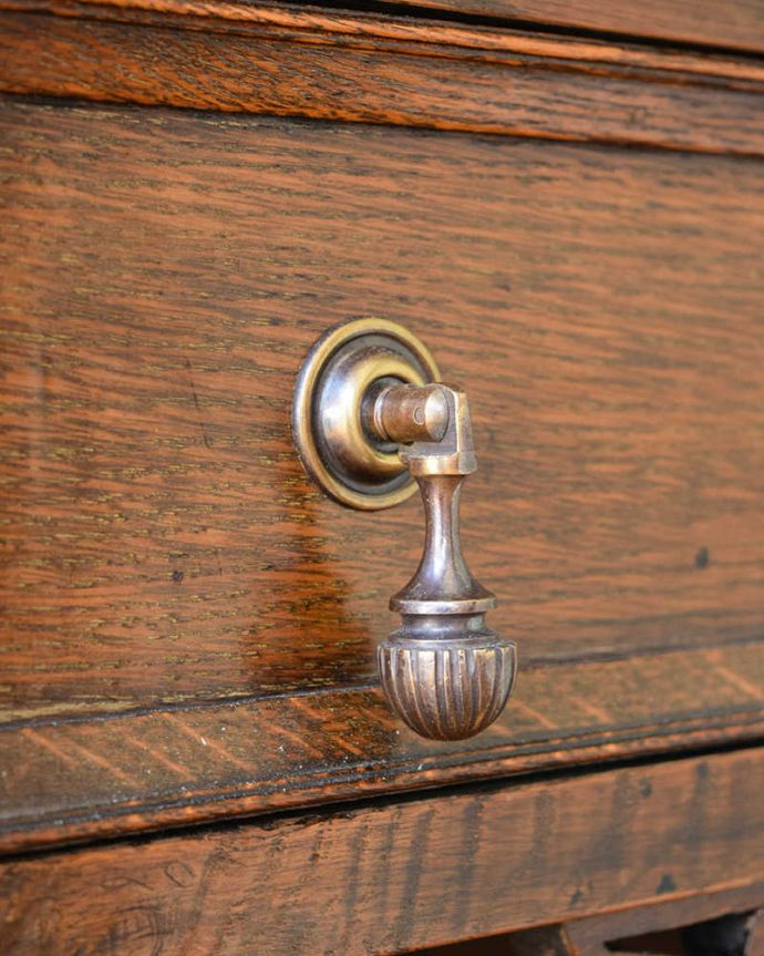アンティーク家具の取っ手