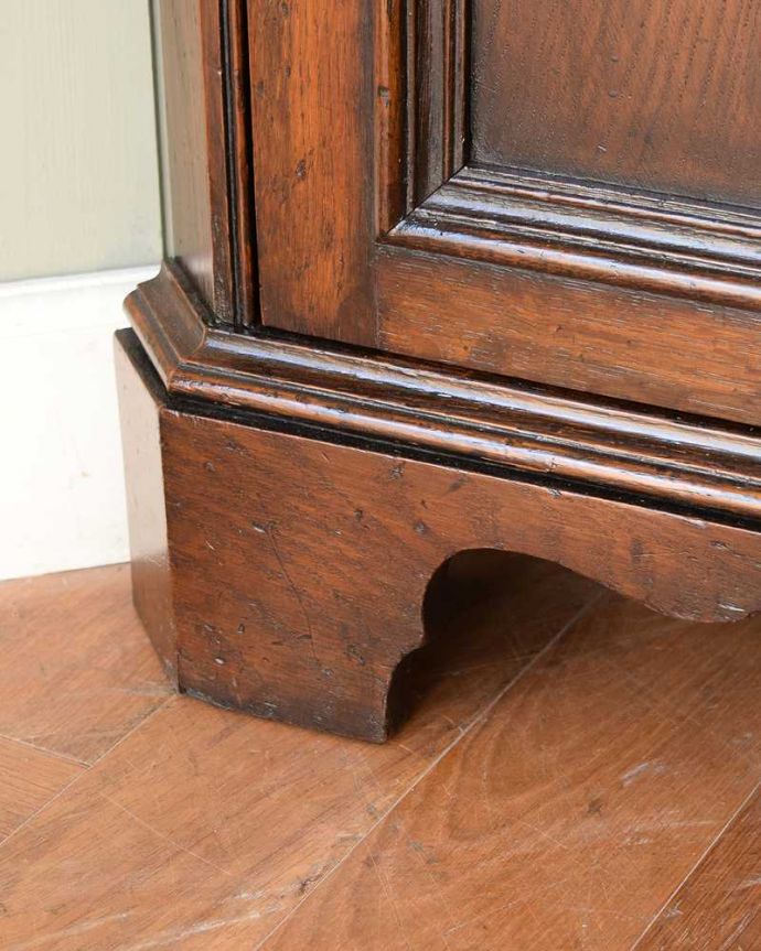 アンティーク家具の脚