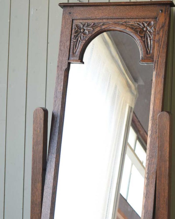 アンティーク ミラー（鏡）　アンティーク雑貨　女性らしく美しいシュバルミラー、お部屋で実用的に使えるアンティーク家具(姿見)。新しいミラーでお届けしますこちらは新しいミラーに交換しました。(q-1919-f)
