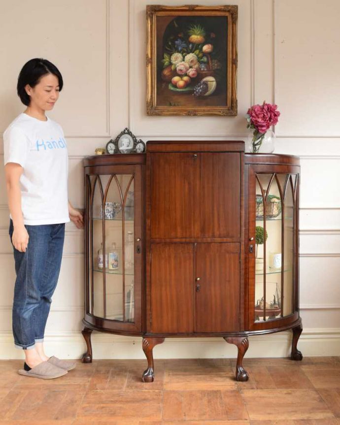 ビューロー　アンティーク家具　本棚とビューローがセットになった、ゴシックデザインのアンティークサイドバイサイド。1つで3役こなしちゃう便利な家具パッと見た目はガラスキャビネットなのに、デスク機能も備えたサイドバイサイド。(q-1922-f)