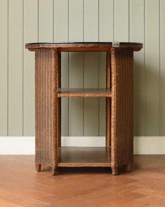 ロイドルーム アンティーク家具 優雅なティータイムに、ガラス天板付きのアンティークロイドルームテーブル。後ろ姿も見て下さい。(q-1923-f)